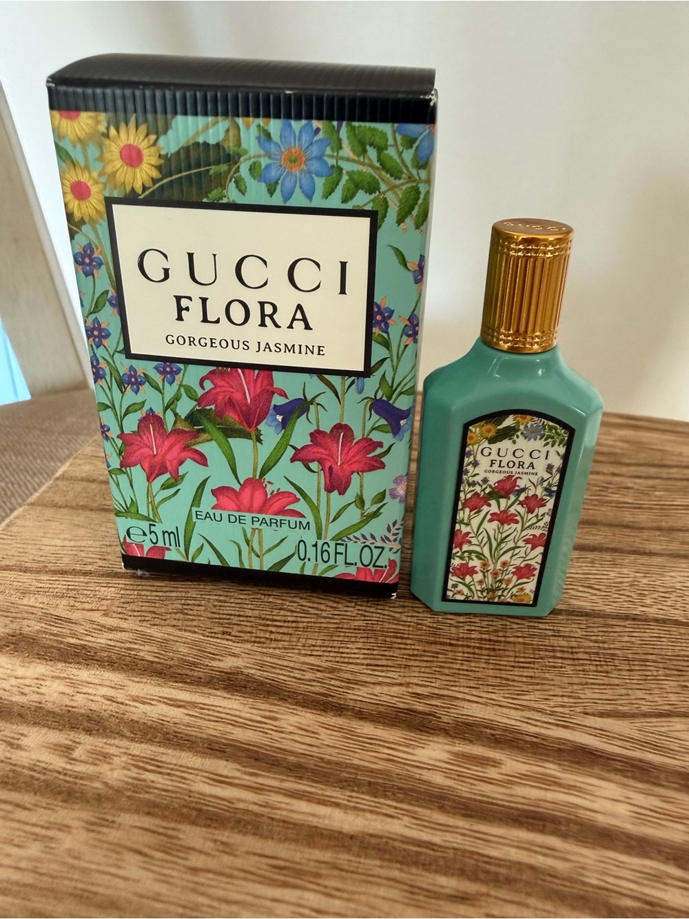 Gucci Flora Gorgeous Jasmine Mini Bottle - Turquoise & Gold